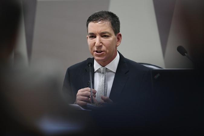 Glenn Greenwald durante debate na Comissão de Constituição e Justiça (CCJ) do Senado(foto: Edilson Rodrigues/Agência Senado) Glenn Greenwald durante debate na Comissão de Constituição e Justiça (CCJ) do Senado(foto: Edilson Rodrigues/Agência Senado)