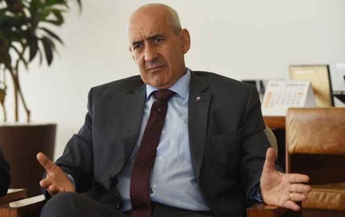 O ministro Luiz Eduardo Ramos, atual articulador, se esforça para pagar, até o fim do ano, a fatura da aprovação da reforma da Previdência(foto: Ed Alves/CB/D.A Press) O ministro Luiz Eduardo Ramos, atual articulador, se esforça para pagar, até o fim do ano, a fatura da aprovação da reforma da Previdência(foto: Ed Alves/CB/D.A Press)