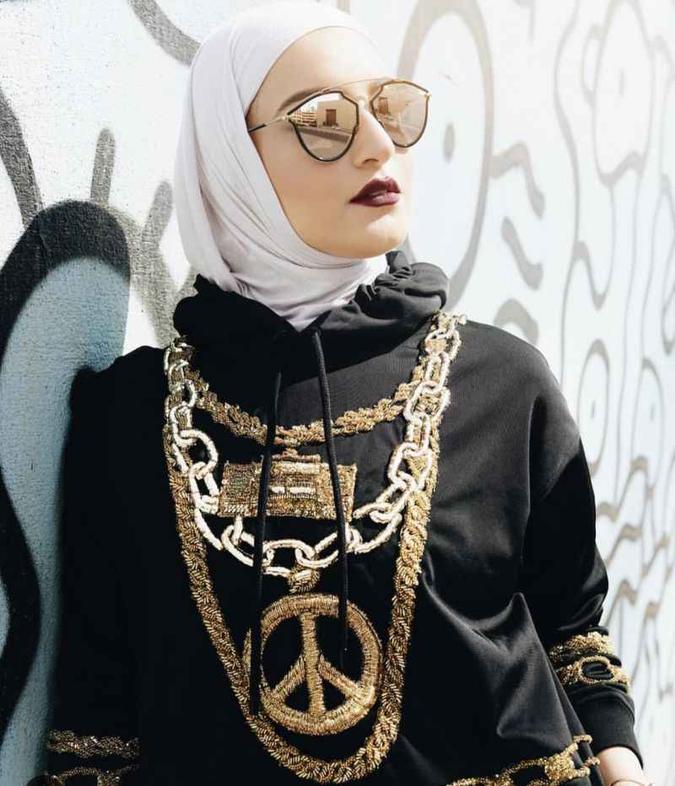 Blogueira muçulmana Dalal AlDoub, que tem mais de dois milhões de seguidores (foto: Reprodução/Instagram) Blogueira muçulmana Dalal AlDoub, que tem mais de dois milhões de seguidores (foto: Reprodução/Instagram)