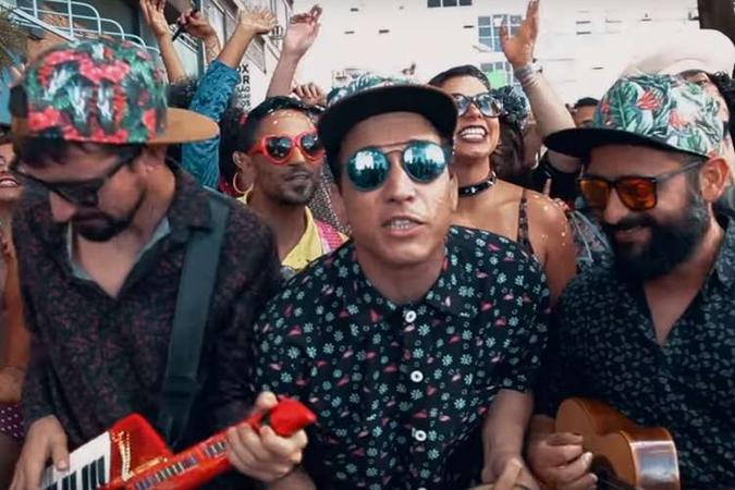 O grupo apostou na modernidade de um clássico(foto: Reprodução/YouTube) O grupo apostou na modernidade de um clássico(foto: Reprodução/YouTube)