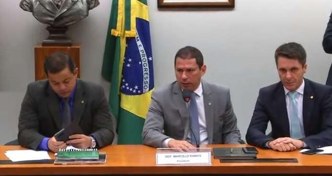 O atraso nos serviços da comissão do Senado já era um problema apontado por senadores contrários à PEC(foto: Reprodução/Youtube) O atraso nos serviços da comissão do Senado já era um problema apontado por senadores contrários à PEC(foto: Reprodução/Youtube)