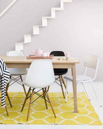 Primrose Yellow, da Coral (no tapete)(foto: Coral/divulgação) Primrose Yellow, da Coral (no tapete)(foto: Coral/divulgação)