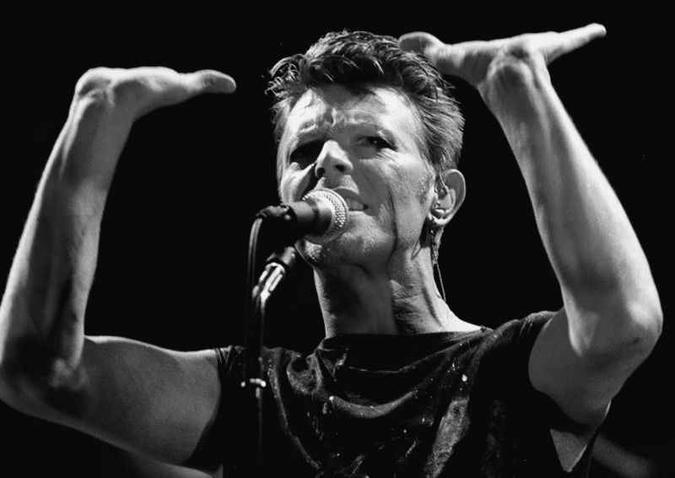 David Bowie faleceu de câncer no fígado em 10 de janeiro de 2016(foto: Katja Lenz/ Germany OUT / AFP ) David Bowie faleceu de câncer no fígado em 10 de janeiro de 2016(foto: Katja Lenz/ Germany OUT / AFP )