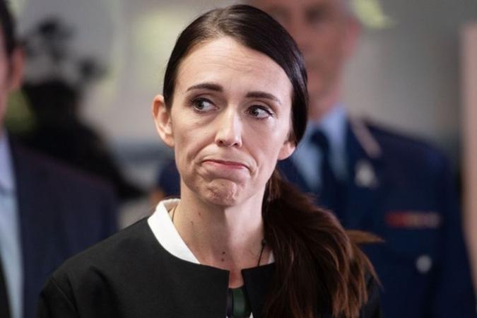 Primeira-ministra da Nova Zelândia, Jacinda Ardern, convocou eleições legislativas dois meses antes da data limite, com a esperança de renovar sua permanência à frente do governo.(foto: MARTY MELVILLE) Primeira-ministra da Nova Zelândia, Jacinda Ardern, convocou eleições legislativas dois meses antes da data limite, com a esperança de renovar sua permanência à frente do governo.(foto: MARTY MELVILLE)