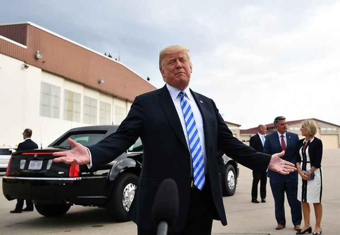 O presidente também aproveitou a declaração para elogiar seu ex-diretor de campanha, Paul Manafort, no twitter.(foto: Mandel Ngan/AFP) O presidente também aproveitou a declaração para elogiar seu ex-diretor de campanha, Paul Manafort, no twitter.(foto: Mandel Ngan/AFP)