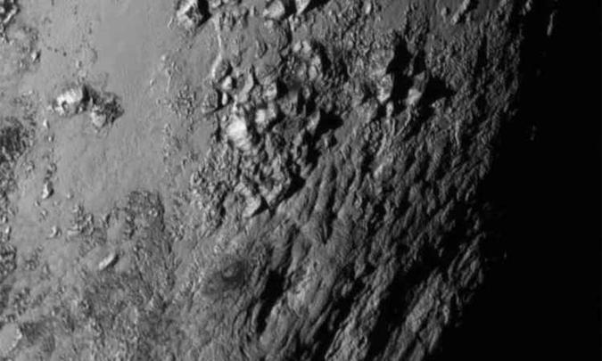 A cratera foi formada no fim do período chamado Terra bola de neve. (foto: NASA-JHUAPL-SwRI/Divulgação) A cratera foi formada no fim do período chamado Terra bola de neve. (foto: NASA-JHUAPL-SwRI/Divulgação)