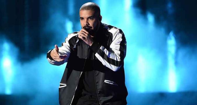 Drake foi um dos destaques nos números do estilo em 2017(foto: Kevin Winter/AFP) Drake foi um dos destaques nos números do estilo em 2017(foto: Kevin Winter/AFP)