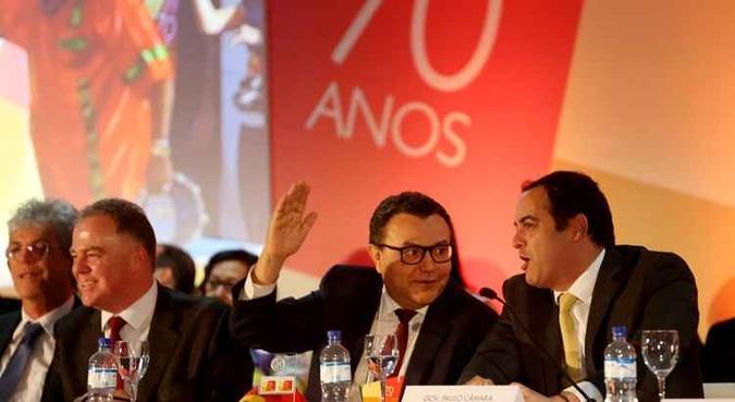 O governador da Paraíba, Ricardo Vieira Coutinho, o secretario-geral do PSB, Renato Casagrande, o presidente do PSB, Carlos Siqueira, e o governador de Pernambuco, Paulo Câmara, durante ato cultural em homenagem a Eduardo Campos(foto: Wilson Dias/Agência Brasil) O governador da Paraíba, Ricardo Vieira Coutinho, o secretario-geral do PSB, Renato Casagrande, o presidente do PSB, Carlos Siqueira, e o governador de Pernambuco, Paulo Câmara, durante ato cultural em homenagem a Eduardo Campos(foto: Wilson Dias/Agência Brasil)
