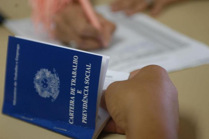 Os dados do IBGE revelam que 2,4 milhões de jovens estão na situação de não estudar, não estar ocupado e não procurar trabalho.(foto: Paulo H. Carvalho/CB/D.A Press ) Os dados do IBGE revelam que 2,4 milhões de jovens estão na situação de não estudar, não estar ocupado e não procurar trabalho.(foto: Paulo H. Carvalho/CB/D.A Press )