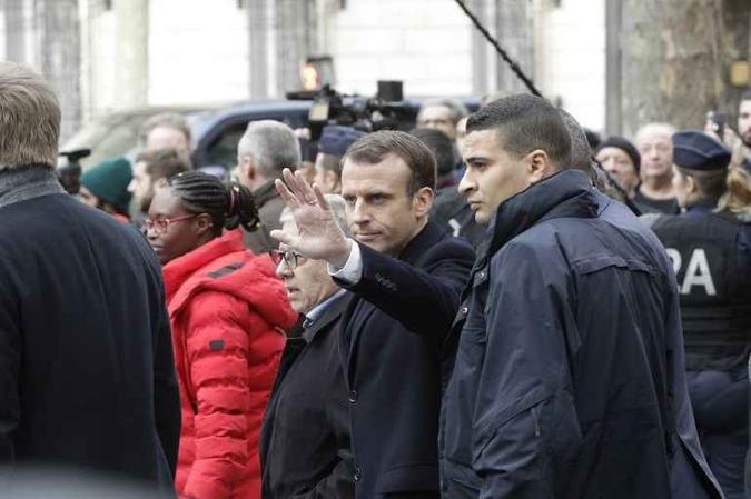 Há três semanas, a França vive protestos convocados pelo movimento popular Há três semanas, a França vive protestos convocados pelo movimento popular