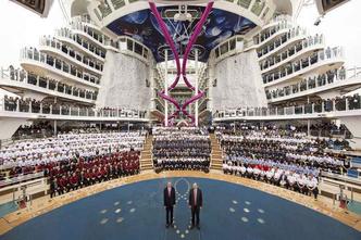 São 16 decks e 2.747 cabines(foto: Royal Caribbean/Divulgação) São 16 decks e 2.747 cabines(foto: Royal Caribbean/Divulgação)