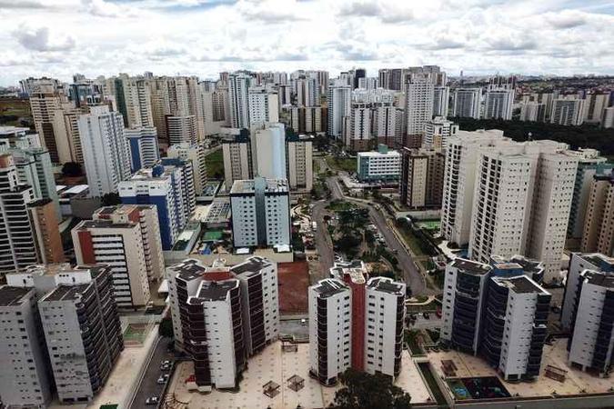Para analistas, financiamentos mais acessíveis facilitam compra de imóveis, mas é preciso ter cuidado com dívidas(foto: Breno Fortes/CB/D.A Press) Para analistas, financiamentos mais acessíveis facilitam compra de imóveis, mas é preciso ter cuidado com dívidas(foto: Breno Fortes/CB/D.A Press)