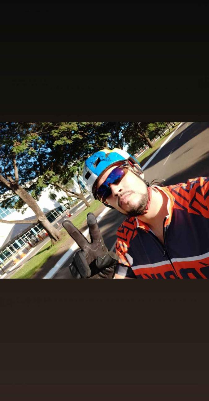 Ex-sedentário, Felipe Giunti está se preparando para, quando tudo passar, participar de competições de ciclismo(foto: Arquivo pessoal) Ex-sedentário, Felipe Giunti está se preparando para, quando tudo passar, participar de competições de ciclismo(foto: Arquivo pessoal)