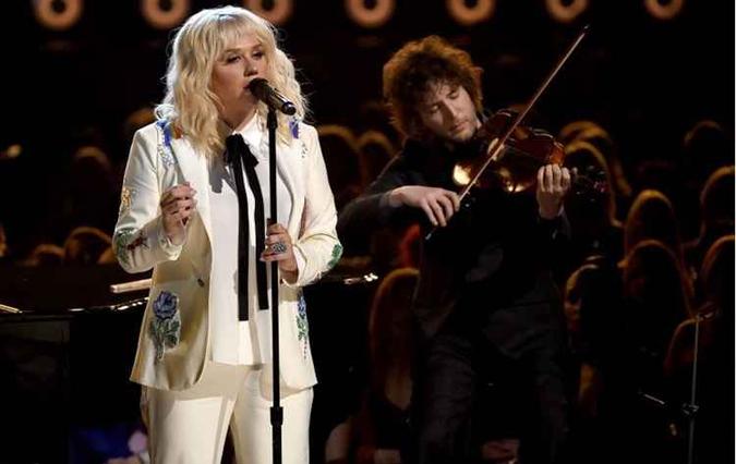 Kesha está prestes a lançar seu novo álbum 'Rainbow'(foto: KEVIN WINTER) Kesha está prestes a lançar seu novo álbum 'Rainbow'(foto: KEVIN WINTER)