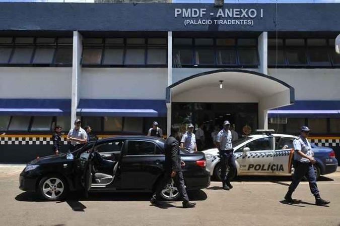 Corporação confirmou soltura do militar, que é acusado de extorquir empresários que faziam serviços para a PM(foto: Minervino Junior/CB/D.A Press) Corporação confirmou soltura do militar, que é acusado de extorquir empresários que faziam serviços para a PM(foto: Minervino Junior/CB/D.A Press)