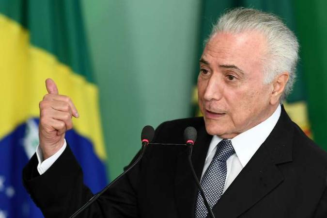Presidente Michel Temer aprova reajuste salarial a ministros do STF e a Procurador-Geral da República(foto: foto: Evaristo Sa/AFP) Presidente Michel Temer aprova reajuste salarial a ministros do STF e a Procurador-Geral da República(foto: foto: Evaristo Sa/AFP)