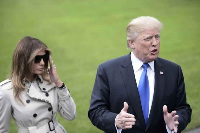 Teoria conspiratória diz que a Melania Trump usa uma dublêBrendan Smialowski/AFP Teoria conspiratória diz que a Melania Trump usa uma dublêBrendan Smialowski/AFP