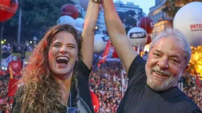 Lula e Ana Canãs em São Paulo(foto: Ricardo Stuckert/Divulgação ) Lula e Ana Canãs em São Paulo(foto: Ricardo Stuckert/Divulgação )