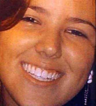 Maria Cláudia foi brutalmente assassinada e enterrada em casa(foto: Arquivo pessoal) Maria Cláudia foi brutalmente assassinada e enterrada em casa(foto: Arquivo pessoal)