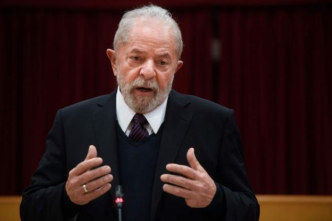 O petista declarou que existe uma proposta, do partido, em fazer com que o Banco Central deixe de atuar apenas no câmbio e outras áreas do mercado financeiro(foto: FILIPPO MONTEFORTE/AFP) O petista declarou que existe uma proposta, do partido, em fazer com que o Banco Central deixe de atuar apenas no câmbio e outras áreas do mercado financeiro(foto: FILIPPO MONTEFORTE/AFP)