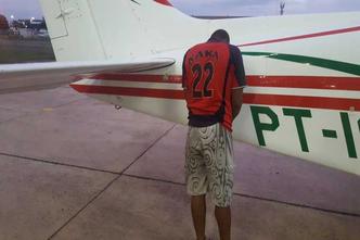 A Divisão de Operações Aéreas (DOA) da Polícia Civil do DF trouxe o acusado da Bahia a Brasília(foto: PCDF/Divulgação) A Divisão de Operações Aéreas (DOA) da Polícia Civil do DF trouxe o acusado da Bahia a Brasília(foto: PCDF/Divulgação)