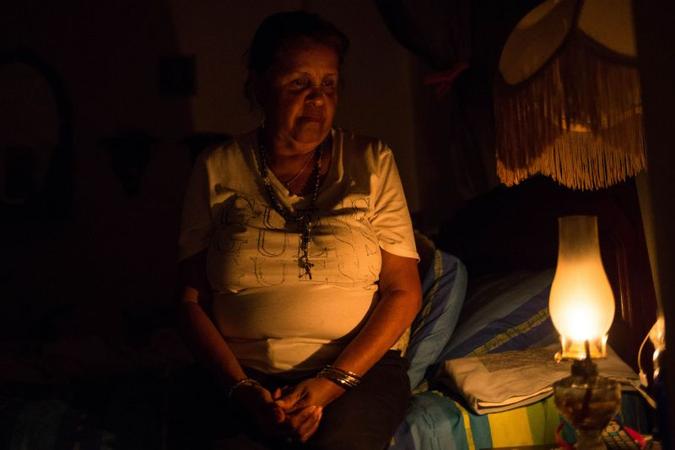 A energia elétrica e as linhas de comunicação ainda não foram restabelecidas em algumas regiões da Venezuela(foto: AFP / Cristian HERNANDEZ) A energia elétrica e as linhas de comunicação ainda não foram restabelecidas em algumas regiões da Venezuela(foto: AFP / Cristian HERNANDEZ)
