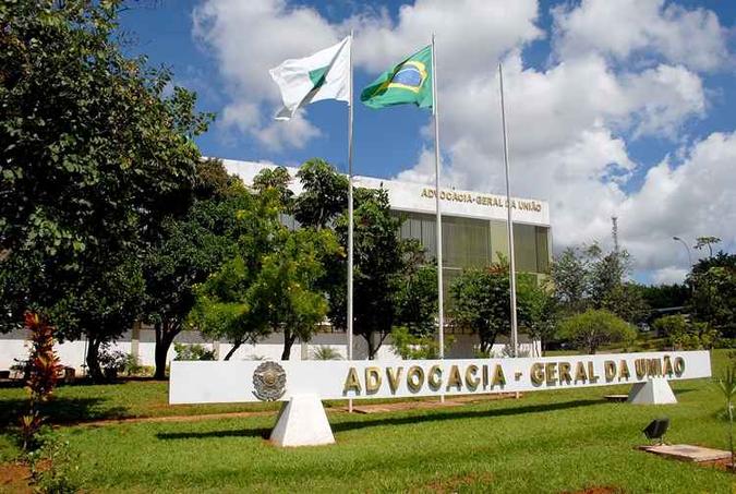 A Advocacia-Geral da União (AGU) defendeu no Supremo Tribunal Federal (STF) a validade da resolução da Agência Nacional de Transportes Terrestres (ANTT) que tabelou os preços mínimos de fretes para o transporte rodoviário(foto: Reprodução/Internet/D.A Press) A Advocacia-Geral da União (AGU) defendeu no Supremo Tribunal Federal (STF) a validade da resolução da Agência Nacional de Transportes Terrestres (ANTT) que tabelou os preços mínimos de fretes para o transporte rodoviário(foto: Reprodução/Internet/D.A Press)