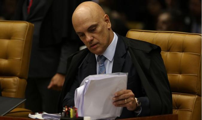 Segundo a votar no julgamento, Moraes defende não haver necessidade de autorização judicial para compartilhamento de dados(foto: Fabio Rodrigues Pozzebom/Agência Brasil) Segundo a votar no julgamento, Moraes defende não haver necessidade de autorização judicial para compartilhamento de dados(foto: Fabio Rodrigues Pozzebom/Agência Brasil)