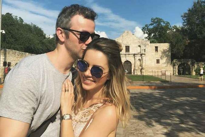 O casal posa juntinho para comemorar 11 anos de matrimônio(foto: Instagram/Reprodução) O casal posa juntinho para comemorar 11 anos de matrimônio(foto: Instagram/Reprodução)
