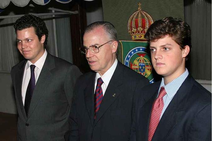 D. Rafael Antonio Maria José Francisco Gabriel Gonzaga de Orleans e Bragança (dir.)(foto: Rose Brasil/Especial para o CB) D. Rafael Antonio Maria José Francisco Gabriel Gonzaga de Orleans e Bragança (dir.)(foto: Rose Brasil/Especial para o CB)