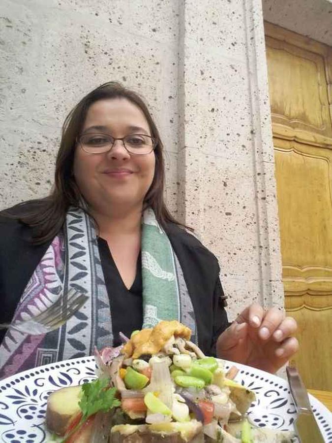 Alessandra em restaurante de Arequipa(foto: Arquivo Pessoal) Alessandra em restaurante de Arequipa(foto: Arquivo Pessoal)