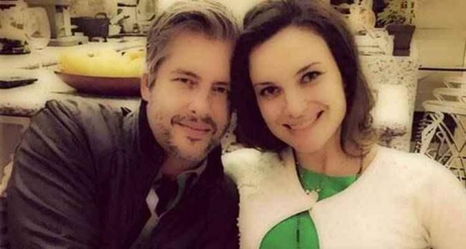 Victor e Poliana Bagatini em clique postado no Instagram, anunciando a chegada da primeira filha, Maria Vitória (foto: Reprodução/Instagram) Victor e Poliana Bagatini em clique postado no Instagram, anunciando a chegada da primeira filha, Maria Vitória (foto: Reprodução/Instagram)