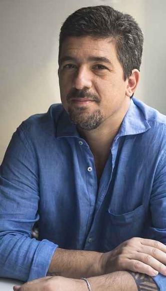 Gustavo Pacheco gosta de transitar entre os contos e os romances, sem se prender a um gênero específico(foto: Maria Mazzillo/Divulgação) Gustavo Pacheco gosta de transitar entre os contos e os romances, sem se prender a um gênero específico(foto: Maria Mazzillo/Divulgação)