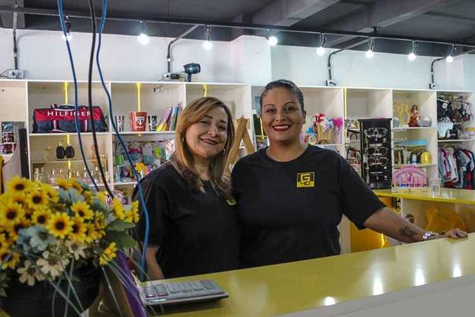 Clara e Aline, da Galeria 40: Clara e Aline, da Galeria 40: