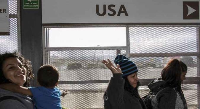 Para se qualificarem para o asilo, os migrantes devem provar que enfrentam ameaça caso retornem ao país e sofrerão perseguição por raça, religião, nacionalidade, opinião política ou participação em algum grupo social(foto: Guillermo Arias) Para se qualificarem para o asilo, os migrantes devem provar que enfrentam ameaça caso retornem ao país e sofrerão perseguição por raça, religião, nacionalidade, opinião política ou participação em algum grupo social(foto: Guillermo Arias)