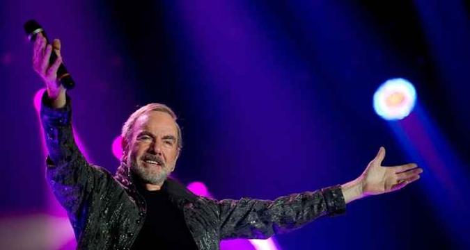 Cantor cancelou a turnê em que comemorava 50 anos de seu primeiro álbum (foto: Internet/Reprodução) Cantor cancelou a turnê em que comemorava 50 anos de seu primeiro álbum (foto: Internet/Reprodução)
