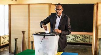 O presidente ruandês, Paul Kagame, votando em Kigali(foto: Marco Longari / AFP - 4/8/2017) O presidente ruandês, Paul Kagame, votando em Kigali(foto: Marco Longari / AFP - 4/8/2017)