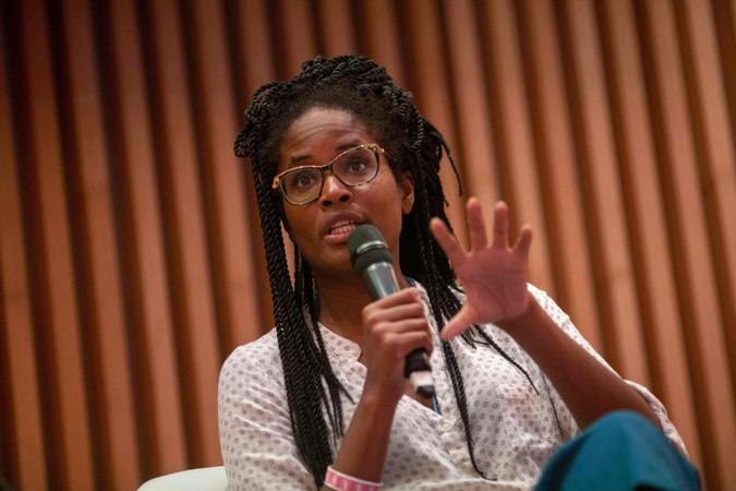 Djamila Ribeiro: ''De 1975 a 2004, dos livros publicados no Brasil, 90% foram publicados por pessoas brancas''(foto: AFP / Mauro PIMENTEL) Djamila Ribeiro: ''De 1975 a 2004, dos livros publicados no Brasil, 90% foram publicados por pessoas brancas''(foto: AFP / Mauro PIMENTEL)