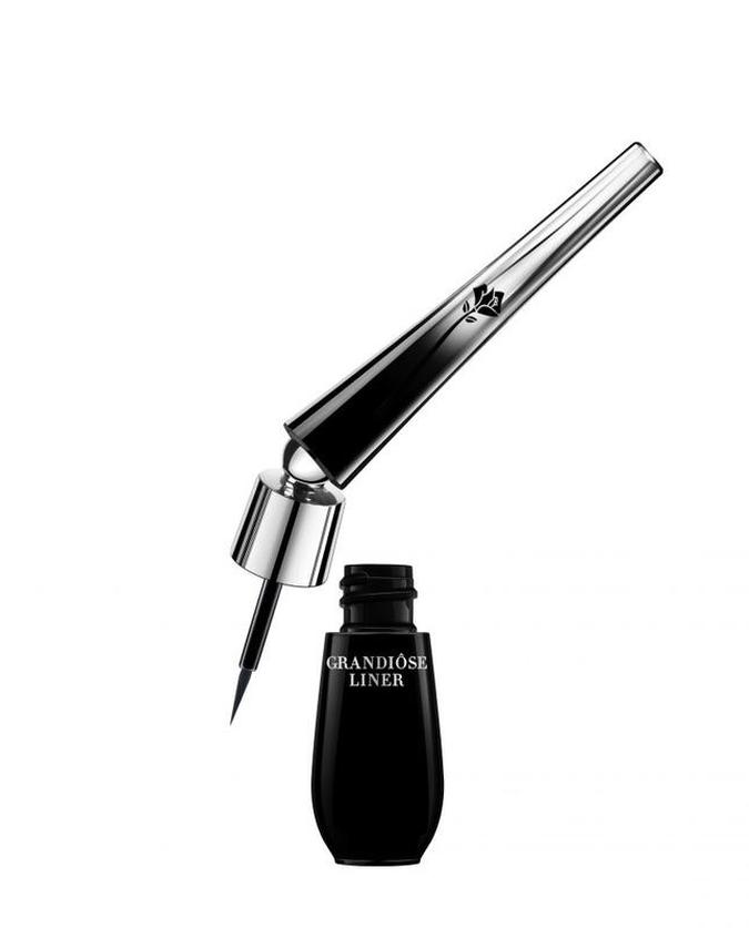 Delineador Grandiôse Liner Preto, da Lancôme (R$ 229)Lancôme/Divulgacao Delineador Grandiôse Liner Preto, da Lancôme (R$ 229)Lancôme/Divulgacao