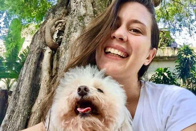 Luana e o marido recebem cães e gatos desde 2017(foto: Arquivo Pessoal) Luana e o marido recebem cães e gatos desde 2017(foto: Arquivo Pessoal)