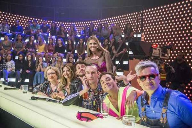 Continuam no elenco de 'Amor & sexo' José Loreto, Mariana Santos, Eduardo Sterblitch, Dudu Bertholini e Regina Navarro Lins(foto: Paulo Belote/Globo) Continuam no elenco de 'Amor & sexo' José Loreto, Mariana Santos, Eduardo Sterblitch, Dudu Bertholini e Regina Navarro Lins(foto: Paulo Belote/Globo)