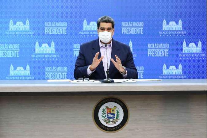 O plano do governo consiste em alternar cinco dias de retomada das atividades em vários setores, com medidas de precaução como o uso de máscaras, com 10 dias de quarentena(foto: MARCELO GARCIA) O plano do governo consiste em alternar cinco dias de retomada das atividades em vários setores, com medidas de precaução como o uso de máscaras, com 10 dias de quarentena(foto: MARCELO GARCIA)