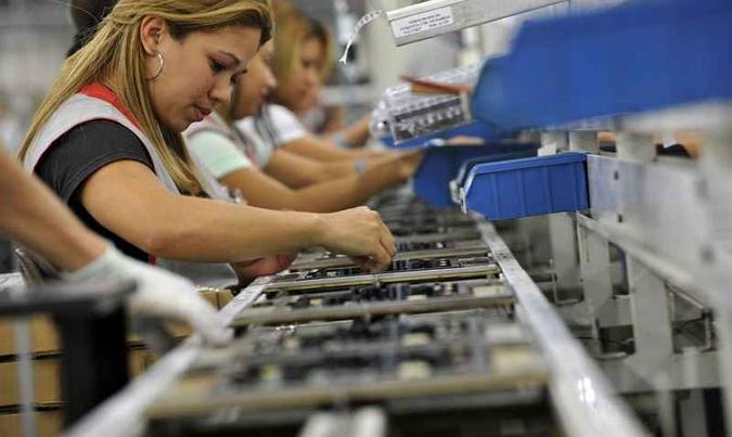 Expectativa é de que normalizem o ritmo em dois meses, em média, após a retomada de remessas de peças da China(foto: Arquivo/Agência Brasil) Expectativa é de que normalizem o ritmo em dois meses, em média, após a retomada de remessas de peças da China(foto: Arquivo/Agência Brasil)