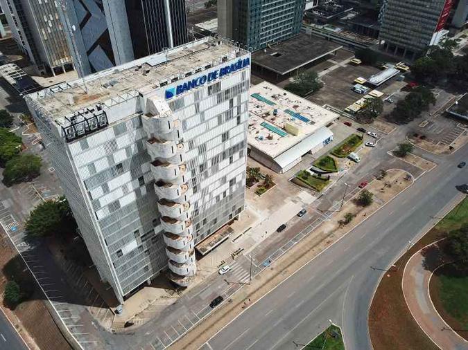 Com a redução, o BRB passou a oferecer a menor taxa de financiamento imobiliário do país (foto: Breno Fortes/CB/D.A Press) Com a redução, o BRB passou a oferecer a menor taxa de financiamento imobiliário do país (foto: Breno Fortes/CB/D.A Press)