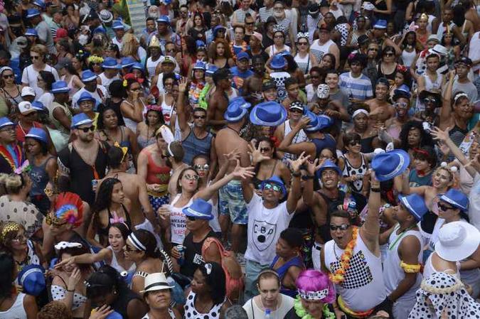 O Cordão da Bola Preta, mais antigo bloco em atividade no Rio de Janeiro, em 2018(foto: Tânia Rêgo/Agência Brasil) O Cordão da Bola Preta, mais antigo bloco em atividade no Rio de Janeiro, em 2018(foto: Tânia Rêgo/Agência Brasil)