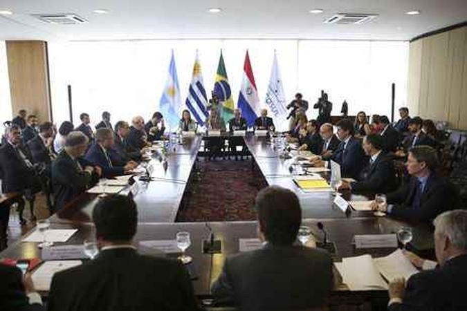 Os ministros das Relações Exteriores dos integrantes do Mercosul discutiram retomada de negociação com Mercosul(foto: José Cruz/Agência Brasil) Os ministros das Relações Exteriores dos integrantes do Mercosul discutiram retomada de negociação com Mercosul(foto: José Cruz/Agência Brasil)