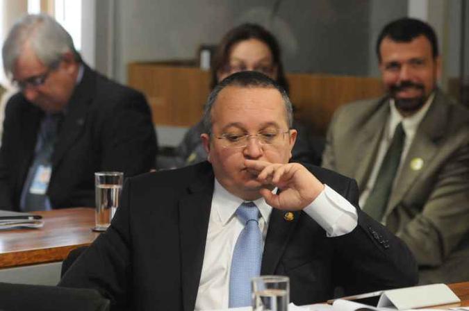 Marconi Perillo (PSDB-GO) deixa o cargo e passa a chefia para Pedro Taques (PSDB-MT)(foto: Carlos Moura/CB/D.A Press) Marconi Perillo (PSDB-GO) deixa o cargo e passa a chefia para Pedro Taques (PSDB-MT)(foto: Carlos Moura/CB/D.A Press)