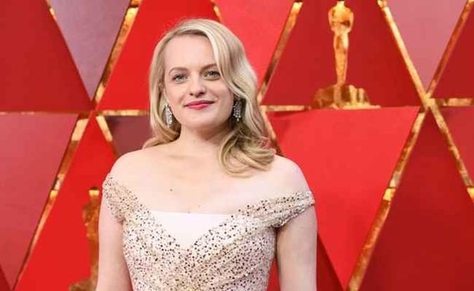 Moss interpretar uma esposa tímida que se torna sanguinária após a prisão do marido(foto: ANGELA WEISS) Moss interpretar uma esposa tímida que se torna sanguinária após a prisão do marido(foto: ANGELA WEISS)