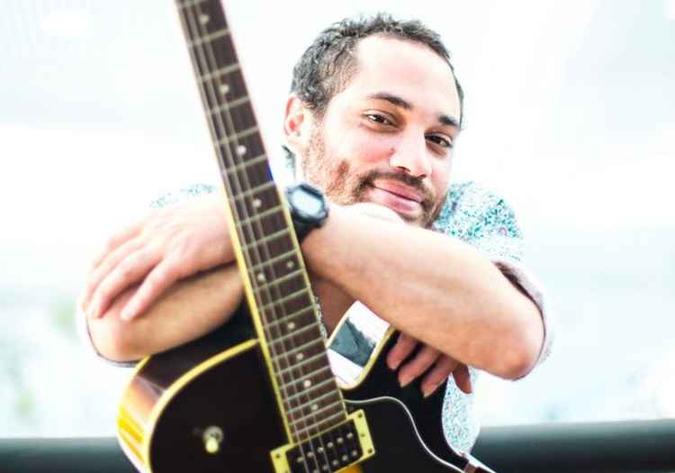 O guitarrista e violonista apresentará canções autorais e clássicos da MPB(foto: Raquel Camargo/Divulgação) O guitarrista e violonista apresentará canções autorais e clássicos da MPB(foto: Raquel Camargo/Divulgação)
