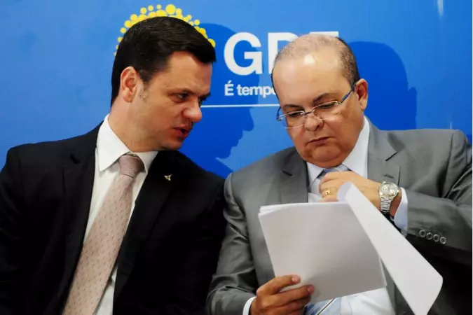 Ibaneis com Anderson Torres: a área de segurança pública receberá o maior aporte de recursos do Fundo Constitucional do DF(foto: Lucio Bernardo Jr/Agência Brasilia) Ibaneis com Anderson Torres: a área de segurança pública receberá o maior aporte de recursos do Fundo Constitucional do DF(foto: Lucio Bernardo Jr/Agência Brasilia)